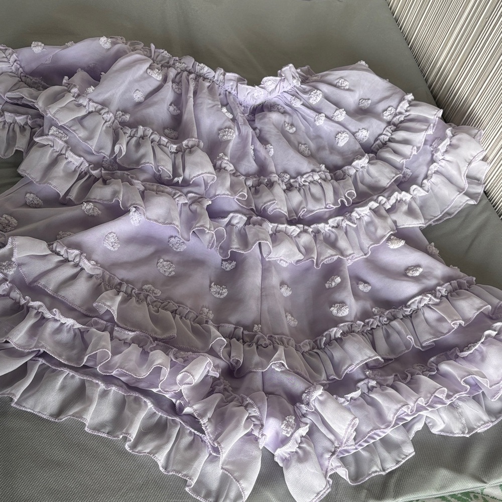 Saints + Secrets Lavender Ruffle Romper Size Small.
